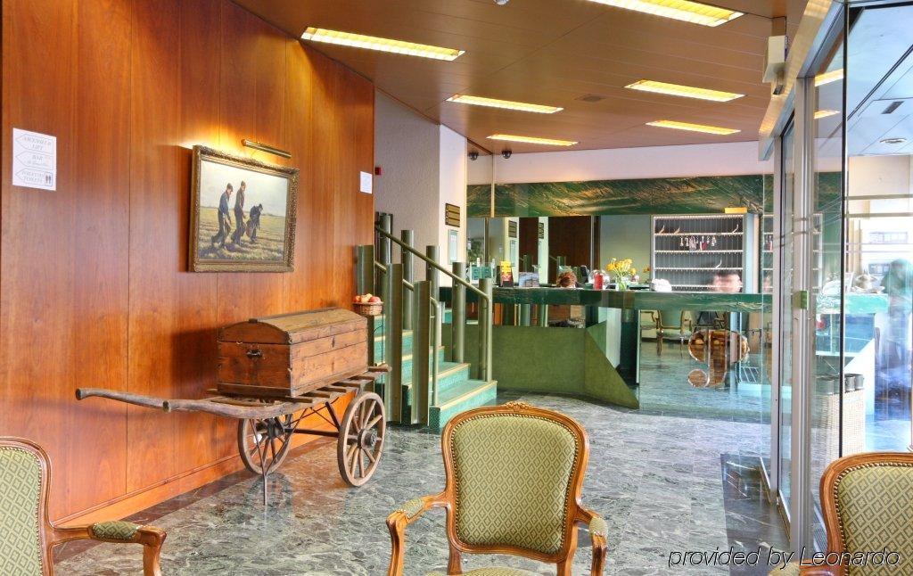 Hotel Ibis Centre Nations Ženeva