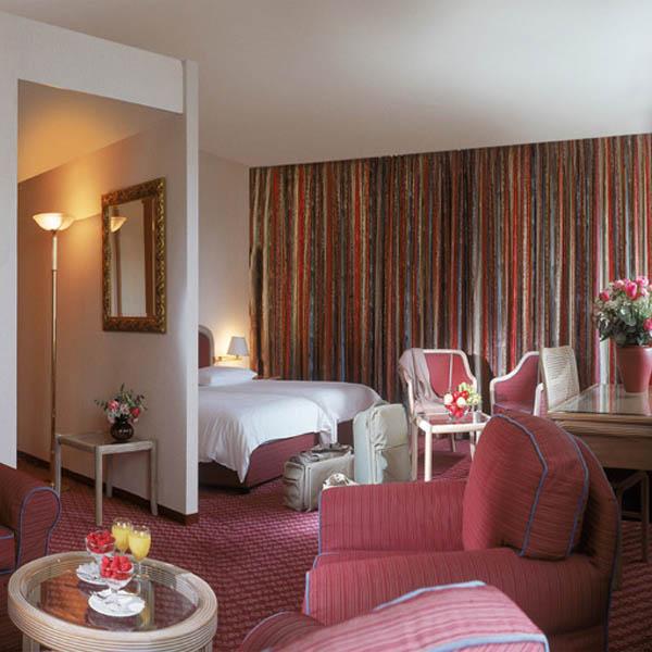 होटल Ibis Centre Nations 3*